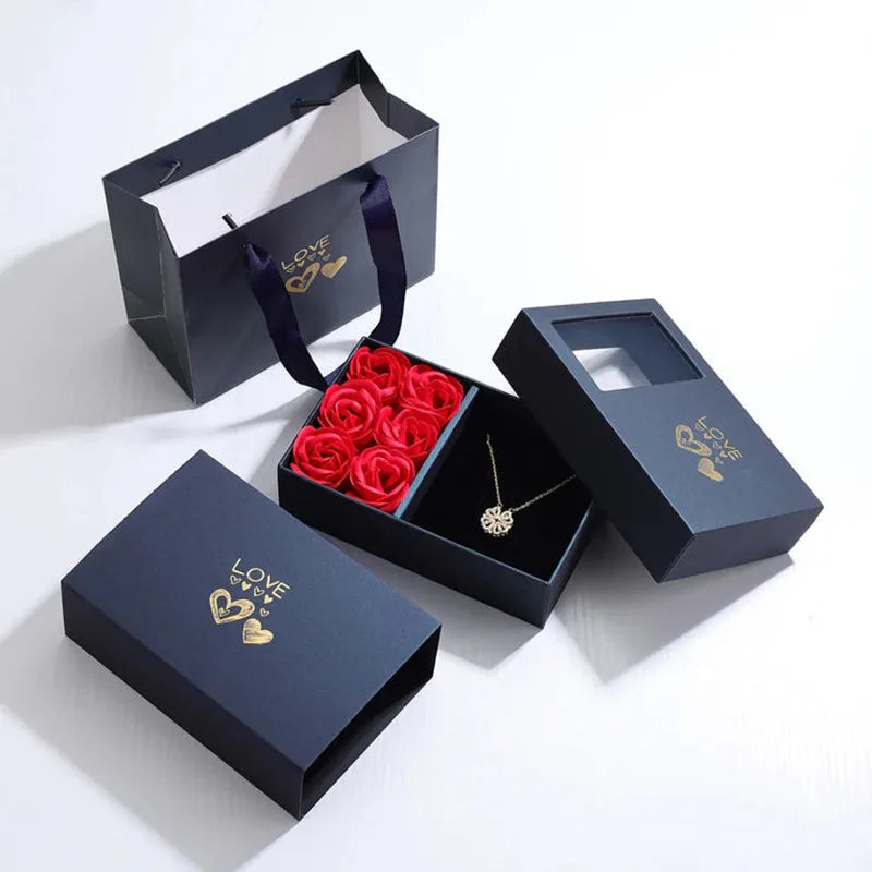 Magnetic Folding Heart Necklace Rose Box